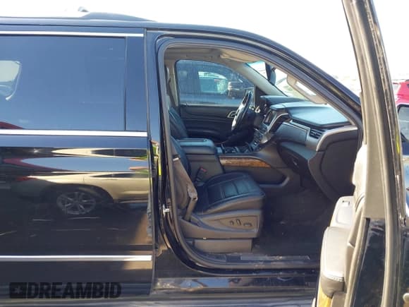 ✅ 2015 GMC Yukon XL Denali • VIN: 1GKS2JKJ5FR135918 • Лот: 43401308. Опубликован ранее на IAAI с пробегом 207 892 миль. Бесплатный доступ к архиву аукционных продаж из США и подробный отчёт об истории автомобиля на DreamBid. Изображение 5.