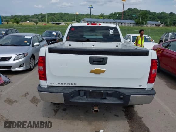 ✅ 2013 Chevrolet Silverado 1500 LT • VIN: 1GCRKSE74DZ258171 • Lot: 42539511. Listed on IAAI with 140,625 mi. Free auction sales archive from the USA and detailed vehicle history report at DreamBid. Image 16.