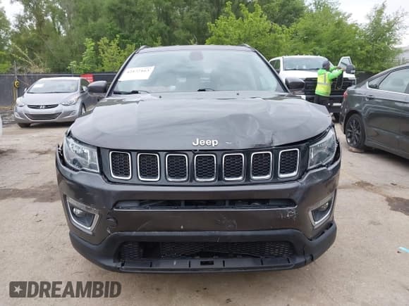 ✅ 2019 Jeep Compass Limited • VIN: 3C4NJCCB7KT777783 • Lot: 42172163. Listed on IAAI with 68,487 mi. Free auction sales archive from the USA and detailed vehicle history report at DreamBid. Image 13.