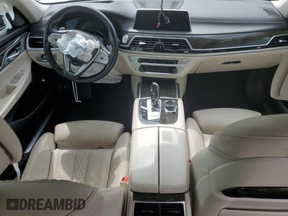 ✅ 2020 BMW 7 Series 750i xDrive • VIN: WBA7U2C0XLGM27396 • Lot: 65178495. Listed on Copart with Not provided. Free auction sales archive from the USA and detailed vehicle history report at DreamBid. Image 8.