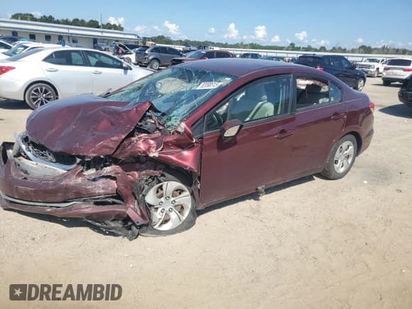 ✅ 2014 Honda Civic LX • VIN: 19XFB2F57EE070631 • Lot: 82098515. Wystawiony na Copart z przebiegiem Nie podano. Bezpłatny archiwum sprzedaży aukcyjnych z USA i szczegółowy raport historii pojazdu na DreamBid. Zdjęcie 1.