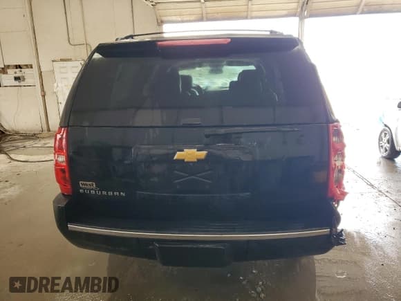 ✅ 2014 Chevrolet Suburban LTZ • VIN: 1GNSKKE76ER138866 • Lot: 89898025. Listed on Copart with 279,606 mi. Free auction sales archive from the USA and detailed vehicle history report at DreamBid. Image 6.
