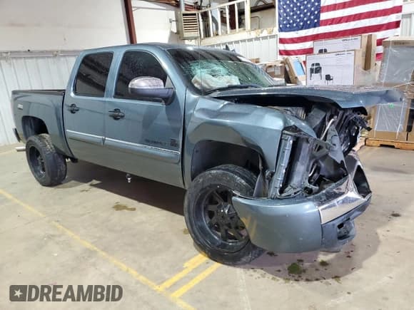 ✅ 2009 Chevrolet Silverado 1500 LT • VIN: 3GCEC23J19G139236 • Lot: 87115875. Wystawiony na Copart z przebiegiem 206 378 mil. Bezpłatny archiwum sprzedaży aukcyjnych z USA i szczegółowy raport historii pojazdu na DreamBid. Zdjęcie 4.