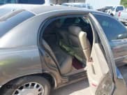 ✅ 1999 Buick Park Avenue • VIN: 1G4CW52K9X4636339 • Lot: 42956179. Listed on IAAI with 286,262 mi. Free auction sales archive from the USA and detailed vehicle history report at DreamBid. Image 8.