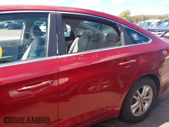 2016 Hyundai Sonata 2.4L z VIN 5NPE24AF4GH400781, wystawiony jako IAAI lot #43095554 z przebiegiem 170 365 mil mil oraz . Historia ofert i sprzedaży dostępna na DreamBid. Obrazek 20.