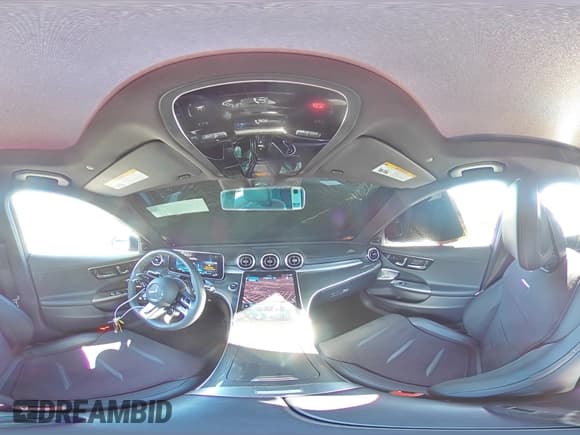 ✅ 2024 Mercedes-Benz C 63 S AMG E Performance • VIN: W1KAF8AB6RR186031 • Lot: 84220074. Wystawiony na Copart z przebiegiem 7 202 mil. Bezpłatny archiwum sprzedaży aukcyjnych z USA i szczegółowy raport historii pojazdu na DreamBid. Zdjęcie 12.