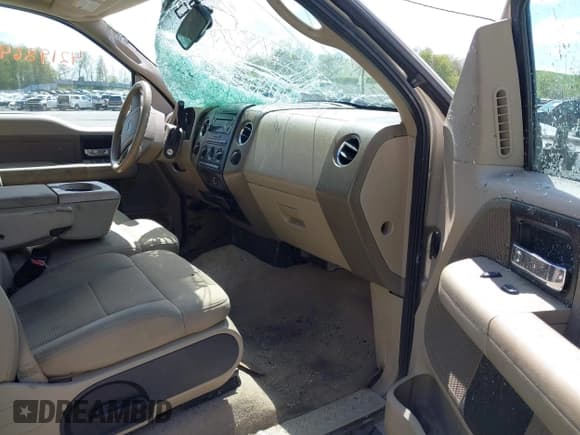 ✅ 2008 Ford F-150 STX • VIN: 1FTRX14W58FC30245 • Lot: 42198644. Listed on IAAI with Not provided. Free auction sales archive from the USA and detailed vehicle history report at DreamBid. Image 5.