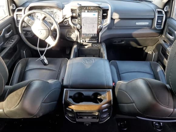 ✅ 2023 Ram 2500 Laramie • VIN: 3C6UR5NL8PG570140 • Лот: 84223704. Опубликован ранее на Copart с пробегом 46 123 миль. Бесплатный доступ к архиву аукционных продаж из США и подробный отчёт об истории автомобиля на DreamBid. Изображение 8.