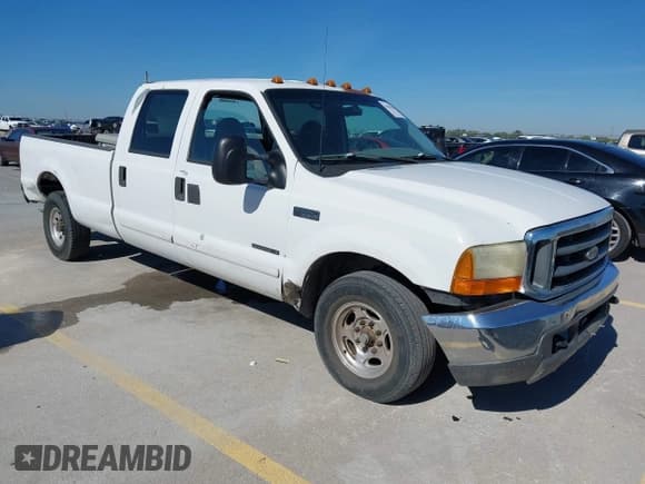 ✅ 2001 Ford F-350 XL • VIN: 3FTSW30F91MA12630 • Lot: 43610353. Wystawiony na IAAI z przebiegiem 177 887 mil. Bezpłatny archiwum sprzedaży aukcyjnych z USA i szczegółowy raport historii pojazdu na DreamBid. Zdjęcie 1.