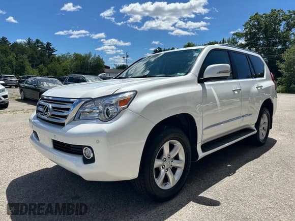 ✅ 2011 Lexus GX 460 • VIN: JTJBM7FX7B5031551 • Lot: 66138915. Listed on Copart with 190,138 mi. Free auction sales archive from the USA and detailed vehicle history report at DreamBid. Image 2.