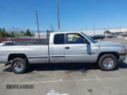 ✅ 1999 Dodge 2500 • VIN: 1B7KC2365XJ619595 • Лот: 43165514. Опубликован ранее на IAAI с пробегом 417 231 миль. Бесплатный доступ к архиву аукционных продаж из США и подробный отчёт об истории автомобиля на DreamBid. Изображение 14.