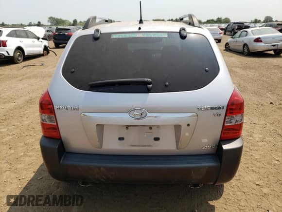 2005 Hyundai Tucson GLS с VIN KM8JN72D85U088323, выставлен на аукционе Copart как лот 64384164 с пробегом 165 304 миль миль и Списание • Salvage title. История ставок и продаж доступна на DreamBid. Изображение 6.