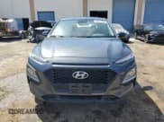 ✅ 2020 Hyundai Kona SE • VIN: KM8K12AA0LU502797 • Лот: 57085974. Опубликован ранее на Copart с пробегом 124 593 миль. Бесплатный доступ к архиву аукционных продаж из США и подробный отчёт об истории автомобиля на DreamBid. Изображение 5.