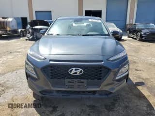 ✅ 2020 Hyundai Kona SE • VIN: KM8K12AA0LU502797 • Лот: 57085974. Опубликован ранее на Copart с пробегом 124 593 миль. Бесплатный доступ к архиву аукционных продаж из США и подробный отчёт об истории автомобиля на DreamBid. Изображение 5.
