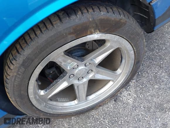 ✅ 2016 Dodge Challenger R/T Plus • VIN: 2C3CDZBT2GH153146 • Lot: 41269202. Listed on IAAI with 80,573 mi. Free auction sales archive from the USA and detailed vehicle history report at DreamBid. Image 18.