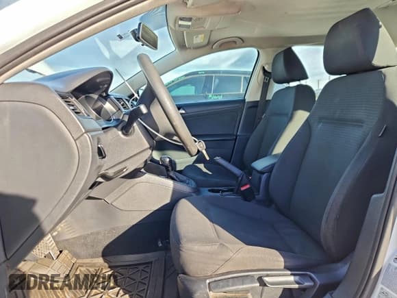 ✅ 2015 Volkswagen Jetta S • VIN: 3VW2K7AJ1FM273485 • Lot: 95106435. Wystawiony na Copart z przebiegiem 152 209 mil. Bezpłatny archiwum sprzedaży aukcyjnych z USA i szczegółowy raport historii pojazdu na DreamBid. Zdjęcie 7.