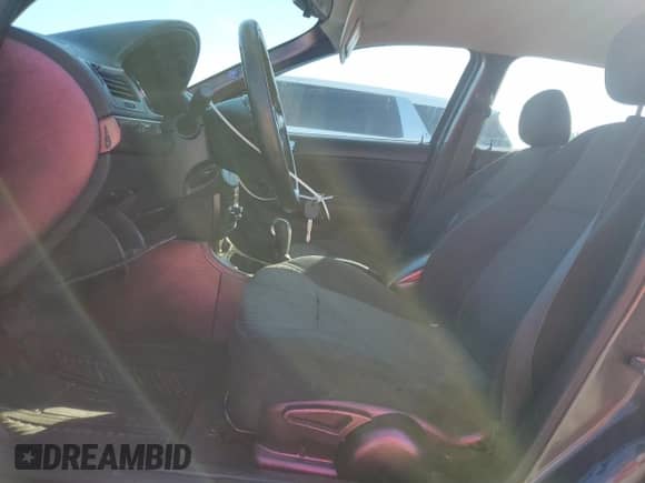 2009 Chevrolet Cobalt 1LT with VIN 1G1AT58HX97208404, listed as a Copart auction lot 89475215 with 130,636 mi miles and Salvage title. Bid and sale history available at DreamBid. Image 7.