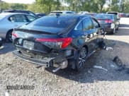 ✅ 2024 Honda Civic EX • VIN: 2HGFE1F76RH301632 • Lot: 43394953. Wystawiony na IAAI z przebiegiem 22 750 mil. Bezpłatny archiwum sprzedaży aukcyjnych z USA i szczegółowy raport historii pojazdu na DreamBid. Zdjęcie 4.