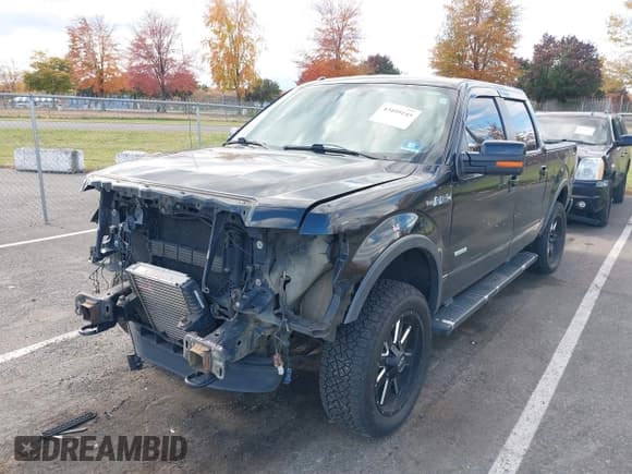 ✅ 2014 Ford F-150 Platinum • VIN: 1FTFW1ET5EFC89771 • Lot: 43499145. Wystawiony na IAAI z przebiegiem 174 908 mil. Bezpłatny archiwum sprzedaży aukcyjnych z USA i szczegółowy raport historii pojazdu na DreamBid. Zdjęcie 20.