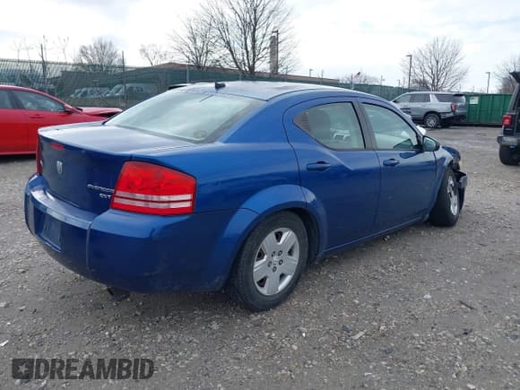 ✅ 2009 Dodge Avenger SE • VIN: 1B3LC46B69N554309 • Lot: 41742163. Wystawiony na IAAI z przebiegiem 197 703 mil. Bezpłatny archiwum sprzedaży aukcyjnych z USA i szczegółowy raport historii pojazdu na DreamBid. Zdjęcie 4.