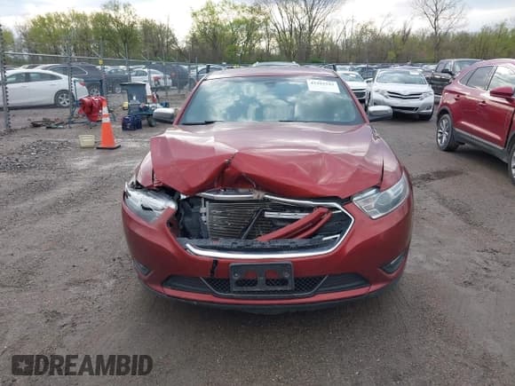 ✅ 2014 Ford Taurus Limited • VIN: 1FAHP2F80EG172007 • Lot: 42102543. Listed on IAAI with 143,798 mi. Free auction sales archive from the USA and detailed vehicle history report at DreamBid. Image 12.