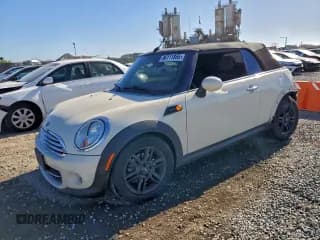 ✅ 2013 MINI Convertible • VIN: WMWZN3C53DT568553 • Лот: 96111865. Опубликован ранее на Copart с пробегом 119 322 миль. Бесплатный доступ к архиву аукционных продаж из США и подробный отчёт об истории автомобиля на DreamBid. Изображение 1.