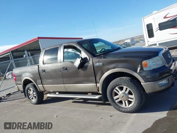 ✅ 2005 Ford F-150 XLT • VIN: 1FTPW14585FA68530 • Lot: 43673369. Listed on IAAI with 174,885 mi. Free auction sales archive from the USA and detailed vehicle history report at DreamBid. Image 13.