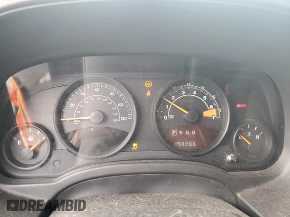 ✅ 2016 Jeep Patriot Sport SE • VIN: 1C4NJRBB0GD668812 • Lot: 91914285. Listed on Copart with 190,286 mi. Free auction sales archive from the USA and detailed vehicle history report at DreamBid. Image 9.