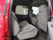 ✅ 2001 Chevrolet Suburban LT • VIN: 3GNFK16T61G156978 • Лот: 47035825. Опубликован ранее на Copart с пробегом 338 864 миль. Бесплатный доступ к архиву аукционных продаж из США и подробный отчёт об истории автомобиля на DreamBid. Изображение 10.