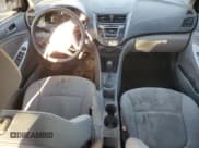 ✅ 2017 Hyundai Accent SE • VIN: KMHCT4AE8HU186182 • Лот: 76782674. Опубликован ранее на Copart с пробегом 121 060 миль. Бесплатный доступ к архиву аукционных продаж из США и подробный отчёт об истории автомобиля на DreamBid. Изображение 8.