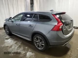 ✅ 2017 Volvo V60 • VIN: YV440MWK5H1025139 • Лот: 42007303. Опубликован ранее на Copart с пробегом 137 448 миль. Бесплатный доступ к архиву аукционных продаж из США и подробный отчёт об истории автомобиля на DreamBid. Изображение 2.