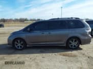 ✅ 2015 Toyota Sienna SE • VIN: 5TDXK3DC8FS633124 • Lot: 41475935. Listed on IAAI with 182,921 mi. Free auction sales archive from the USA and detailed vehicle history report at DreamBid. Image 14.