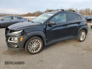 ✅ 2020 Hyundai Kona SEL • VIN: KM8K2CAA1LU429300 • Лот: 91478725. Опубликован ранее на Copart с пробегом 53 148 миль. Бесплатный доступ к архиву аукционных продаж из США и подробный отчёт об истории автомобиля на DreamBid. Изображение 1.
