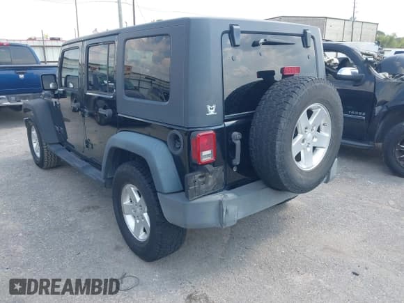 ✅ 2008 Jeep Wrangler Unlimited X • VIN: 1J4GA39148L612425 • Lot: 43266301. Listed on IAAI with 196,635 mi. Free auction sales archive from the USA and detailed vehicle history report at DreamBid. Image 3.
