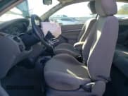 ✅ 2001 Ford Focus ZX3 • VIN: 3FAFP31391R244155 • Лот: 87025395. Опубликован ранее на Copart с пробегом 83 608 миль. Бесплатный доступ к архиву аукционных продаж из США и подробный отчёт об истории автомобиля на DreamBid. Изображение 7.