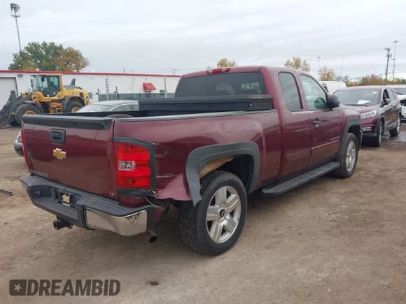✅ 2008 Chevrolet Silverado 1500 1LT • VIN: 2GCEC19J381328639 • Lot: 43544021. Listed on IAAI with 192,378 mi. Free auction sales archive from the USA and detailed vehicle history report at DreamBid. Image 4.