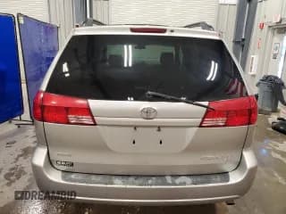✅ 2005 Toyota Sienna LE • VIN: 5TDBA23C05S039165 • Lot: 90379855. Wystawiony na Copart z przebiegiem 248 446 mil. Bezpłatny archiwum sprzedaży aukcyjnych z USA i szczegółowy raport historii pojazdu na DreamBid. Zdjęcie 6.