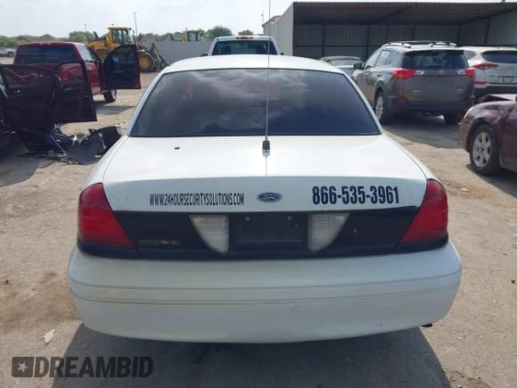 ✅ 2006 Ford Police Interceptor • VIN: 2FAFP71WX6X125430 • Лот: 42335388. Опубликован ранее на IAAI с пробегом Не указан. Бесплатный доступ к архиву аукционных продаж из США и подробный отчёт об истории автомобиля на DreamBid. Изображение 16.