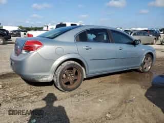 2007 Saturn Aura XE z VIN 1G8ZS57N67F161972, wystawiony jako Copart lot #72345564 z przebiegiem 131 597 mil mil oraz Szkoda całkowita • Salvage title. Historia ofert i sprzedaży dostępna na DreamBid. Obrazek 3.