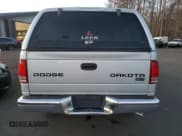 ✅ 2004 Dodge Dakota SLT • VIN: 1D7HG48K94S782682 • Lot: 80693184. Wystawiony na Copart z przebiegiem 70 896 mil. Bezpłatny archiwum sprzedaży aukcyjnych z USA i szczegółowy raport historii pojazdu na DreamBid. Zdjęcie 6.