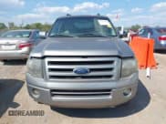 ✅ 2008 Ford Expedition Max Limited • VIN: 1FMFK19518LA83887 • Lot: 43214200. Wystawiony na IAAI z przebiegiem 302 078 mil. Bezpłatny archiwum sprzedaży aukcyjnych z USA i szczegółowy raport historii pojazdu na DreamBid. Zdjęcie 6.