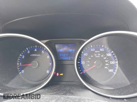 2010 Hyundai Tucson GLS with VIN KM8JUCAC0AU071627, listed as a IAAI auction lot 42617436 with 145,889 mi miles and . Bid and sale history available at DreamBid. Image 7.