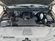 ✅ 2016 Chevrolet Suburban LT • VIN: 1GNSKHKCXGR351701 • Lot: 73681194. Wystawiony na Copart z przebiegiem 122 919 mil. Bezpłatny archiwum sprzedaży aukcyjnych z USA i szczegółowy raport historii pojazdu na DreamBid. Zdjęcie 14.