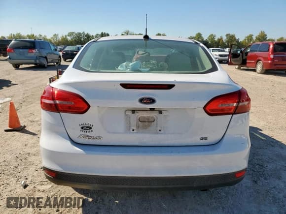 ✅ 2017 Ford Focus SE • VIN: 1FADP3F25HL324648 • Лот: 90585535. Опубликован ранее на Copart с пробегом 97 808 миль. Бесплатный доступ к архиву аукционных продаж из США и подробный отчёт об истории автомобиля на DreamBid. Изображение 6.