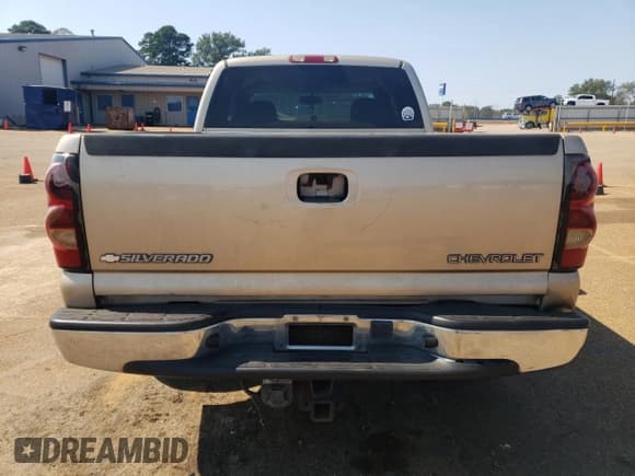 ✅ 2004 Chevrolet Silverado 1500 LS • VIN: 2GCEC19T041236173 • Лот: 75904314. Опубликован ранее на Copart с пробегом Не указан. Бесплатный доступ к архиву аукционных продаж из США и подробный отчёт об истории автомобиля на DreamBid. Изображение 6.