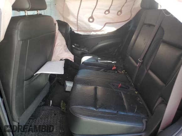 ✅ 2017 GMC Yukon SLT • VIN: 1GKS2BKC1HR174662 • Lot: 70407025. Listed on Copart with 179,376 mi. Free auction sales archive from the USA and detailed vehicle history report at DreamBid. Image 11.