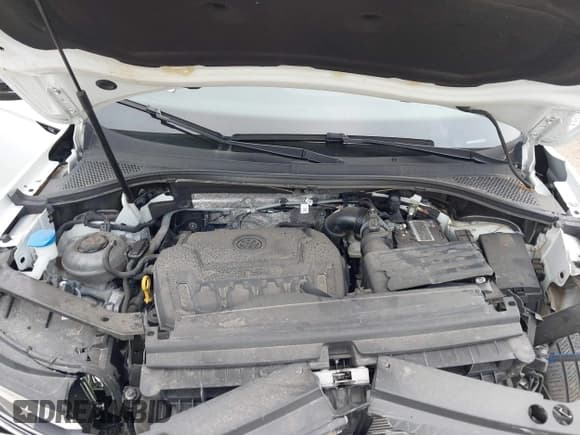 ✅ 2023 Volkswagen Tiguan SE R-Line Black • VIN: 3VVCB7AXXPM014458 • Lot: 43084168. Wystawiony na IAAI z przebiegiem 26 374 mil. Bezpłatny archiwum sprzedaży aukcyjnych z USA i szczegółowy raport historii pojazdu na DreamBid. Zdjęcie 10.