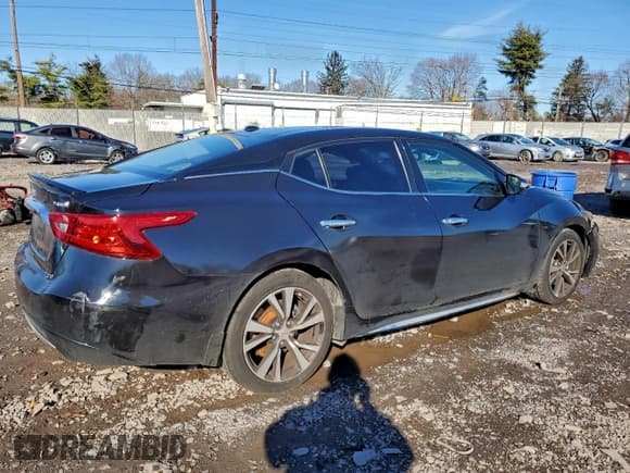 ✅ 2017 Nissan Maxima SR • VIN: 1N4AA6AP5HC427660 • Lot: 93540305. Wystawiony na Copart z przebiegiem 93 150 mil. Bezpłatny archiwum sprzedaży aukcyjnych z USA i szczegółowy raport historii pojazdu na DreamBid. Zdjęcie 3.