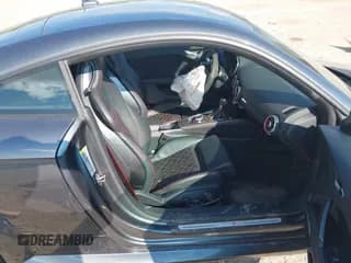 ✅ 2018 Audi TT RS • VIN: WUACSAFV1J1902302 • Lot: 42763730. Listed on IAAI with Not provided. Free auction sales archive from the USA and detailed vehicle history report at DreamBid. Image 5.