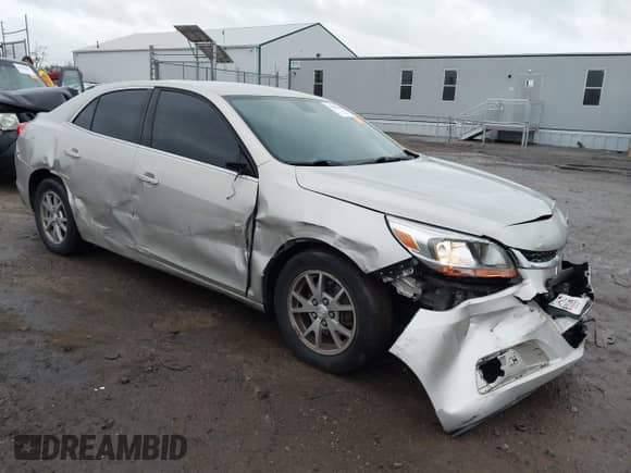 2014 Chevrolet Malibu LS z VIN 1G11A5SL5EF109895, wystawiony jako IAAI lot #43382636 z przebiegiem 164 185 mil mil oraz . Historia ofert i sprzedaży dostępna na DreamBid. Obrazek 1.